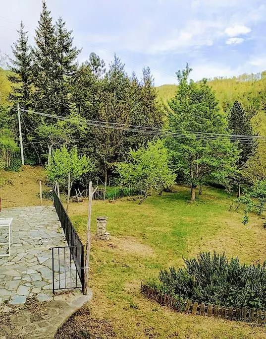 The House In The Paradise Of Serra. Chiusi della Verna 0*,