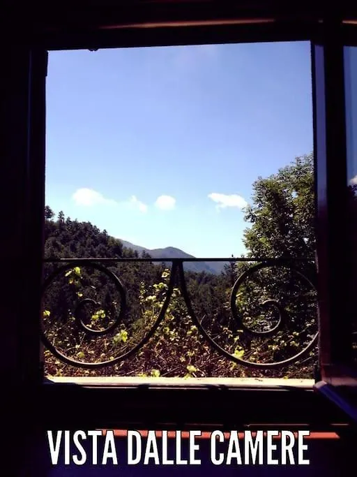 The House In The Paradise Of Serra. Chiusi della Verna Italia